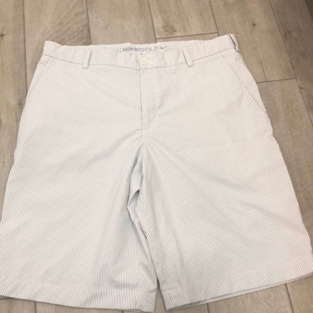 Nike golf shorts